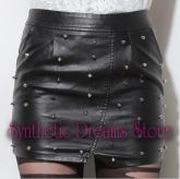 0008 - Saia de Couro com Spikes