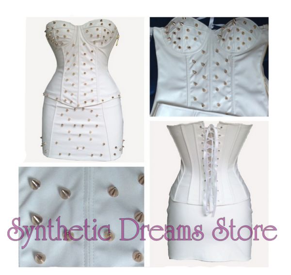 0009 - Conjunto Branco de Couro com Spikes